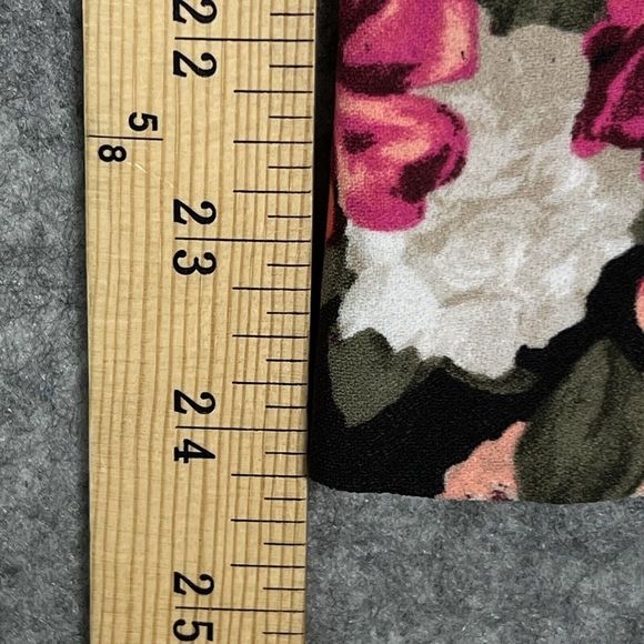 Banana Republic Pants Women's 4P Avery Allover Flower Print Cropped Multi - Picture 9 of 16